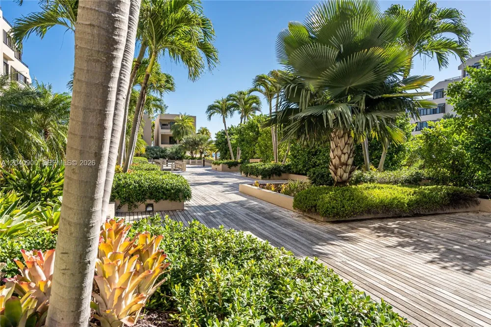 201 Crandon Blvd #530 Key Biscayne, FL 33149