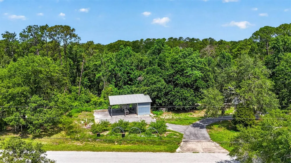 4243 NANCY CREEK BOULEVARD Brooksville, FL 34602