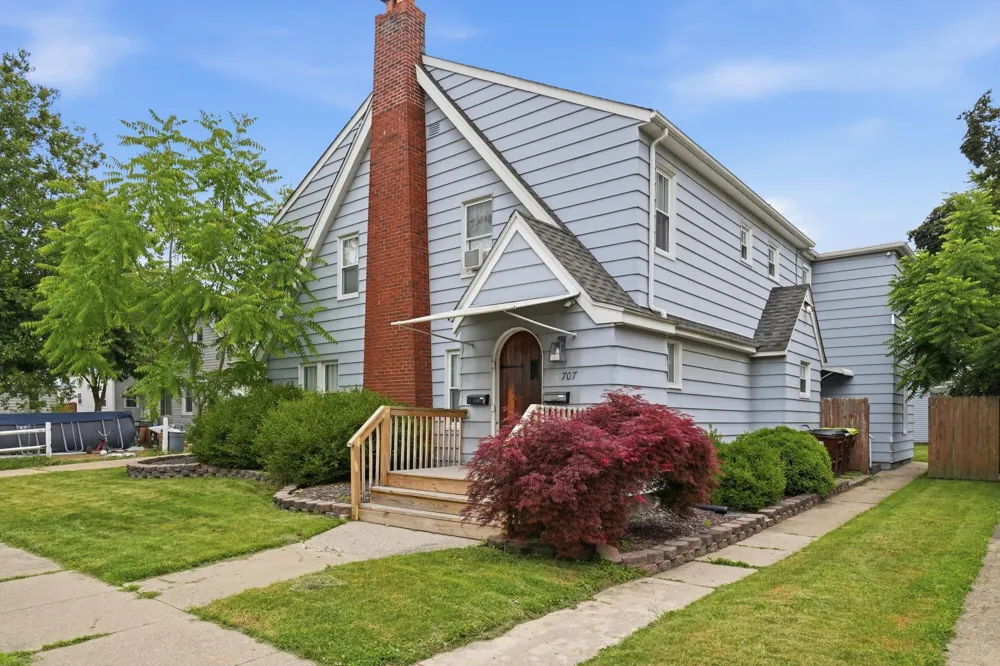 707 Harrison Street Monroe City, MI 48161