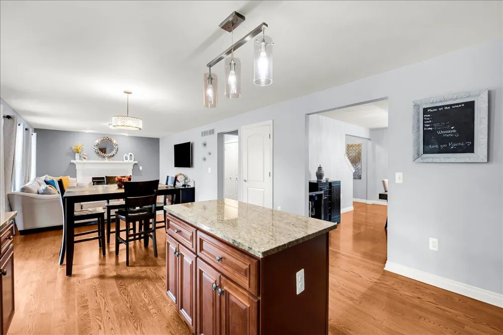 760 Pembroke Drive Saline City, MI 48176