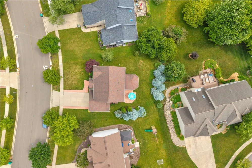 760 Pembroke Drive Saline City, MI 48176