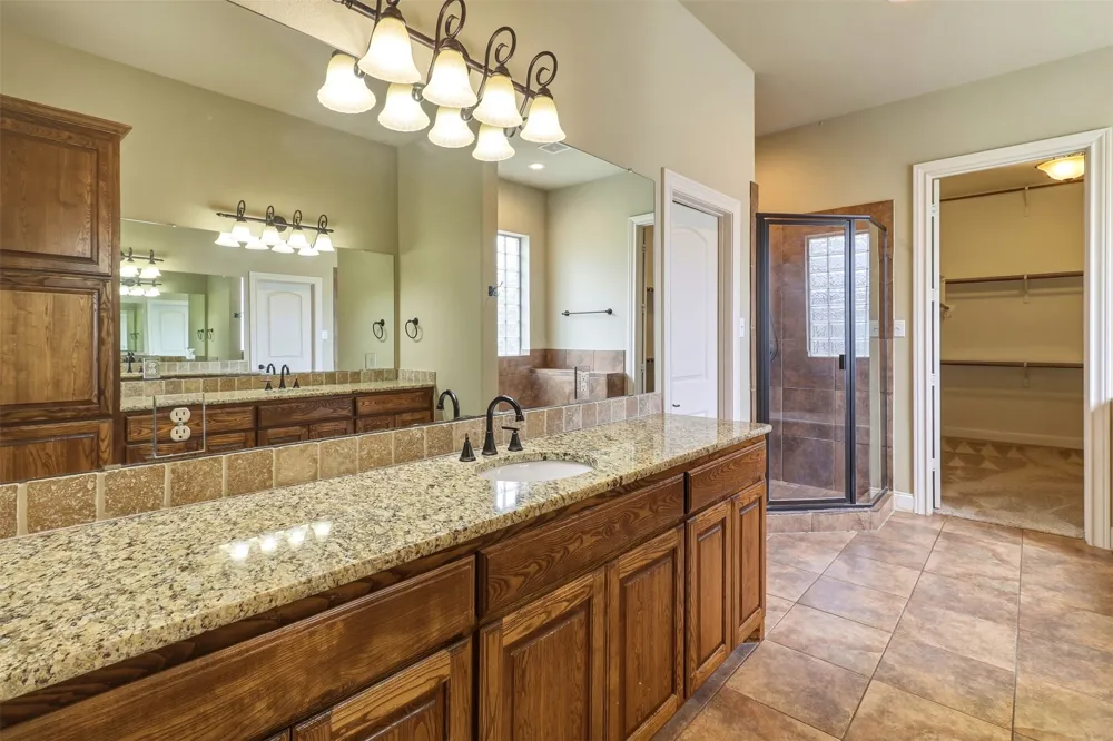 340 Sun Ray Horseshoe Bay, TX 78657