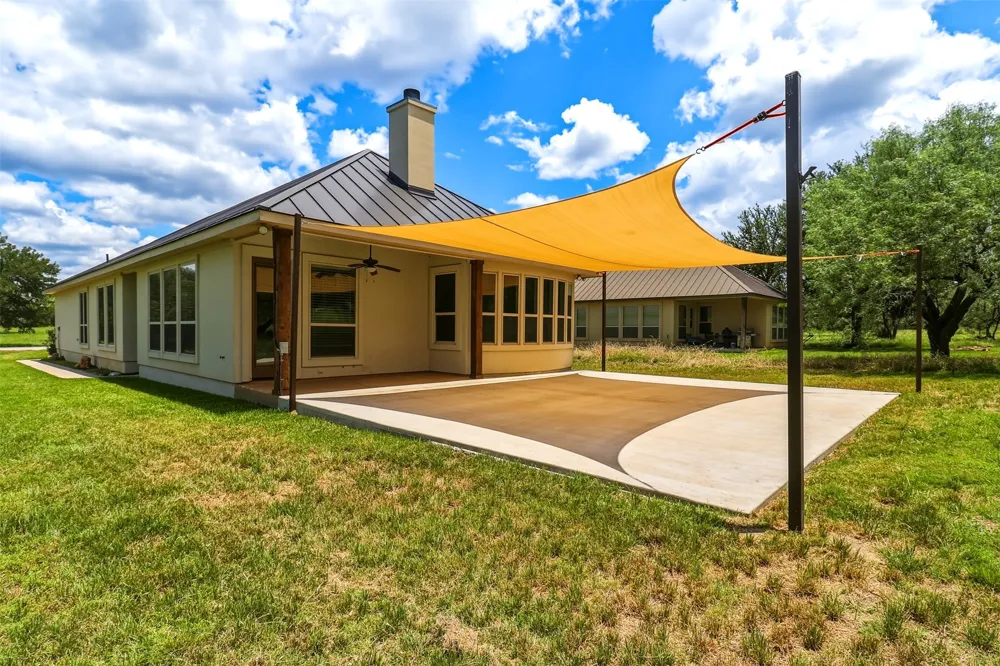 340 Sun Ray Horseshoe Bay, TX 78657