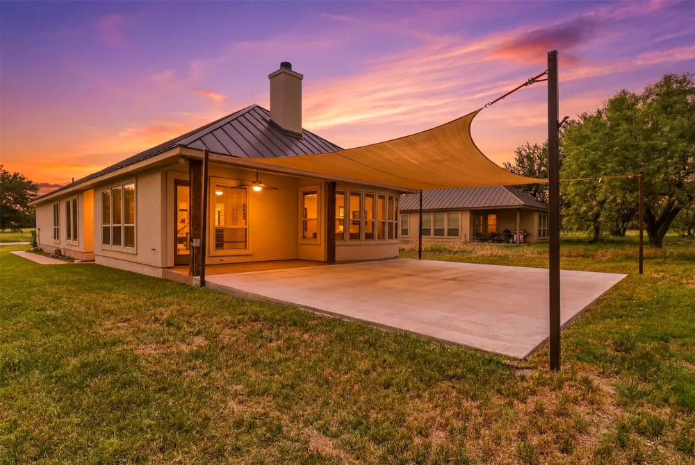 340 Sun Ray Horseshoe Bay, TX 78657