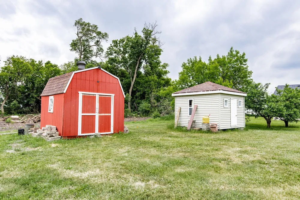 16657 52nd Street SE Kindred, ND 58051
