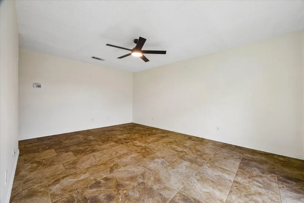 810 Halewood Drive Houston, TX 77062