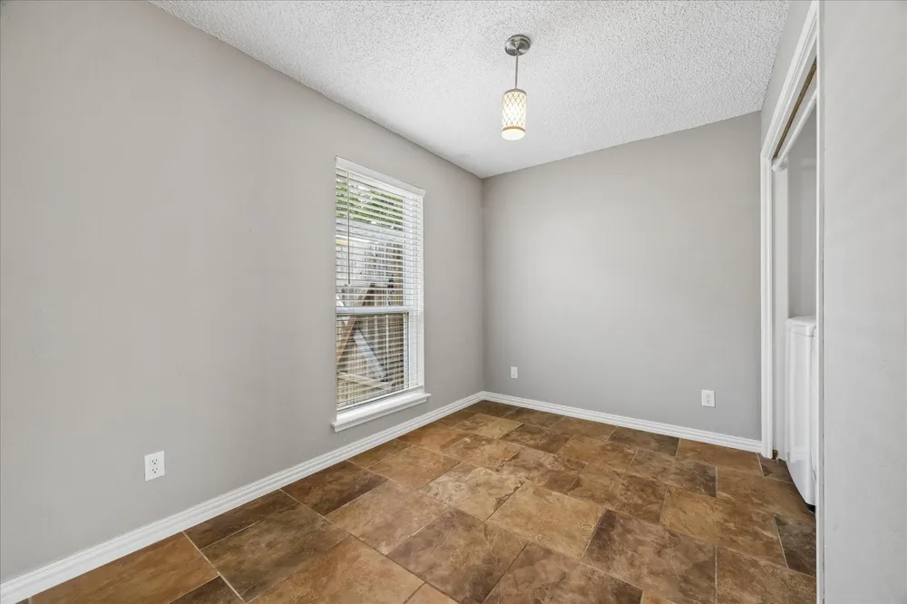 810 Halewood Drive Houston, TX 77062