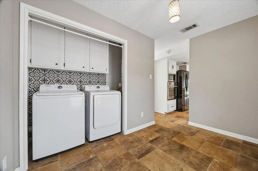 810 Halewood Drive Houston, TX 77062