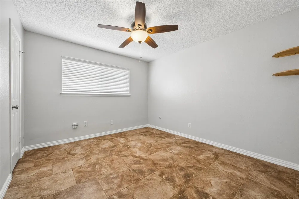 810 Halewood Drive Houston, TX 77062