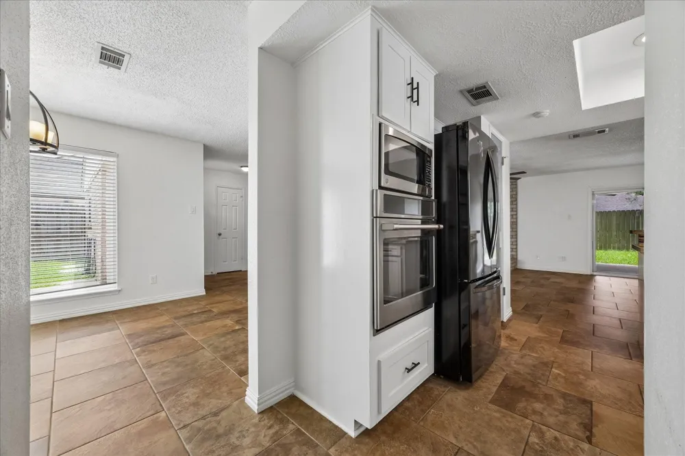 810 Halewood Drive Houston, TX 77062
