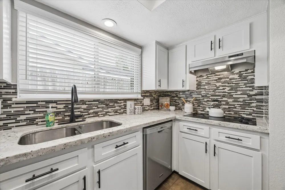 810 Halewood Drive Houston, TX 77062