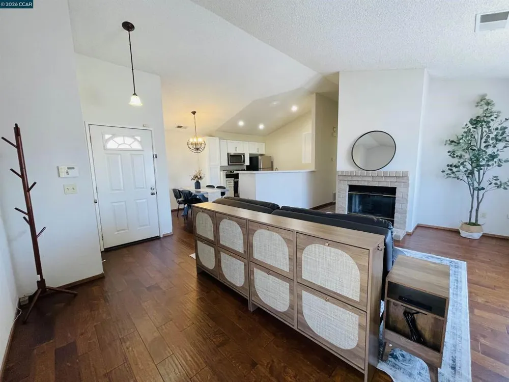 1111 Devonwood Hercules, CA 94547