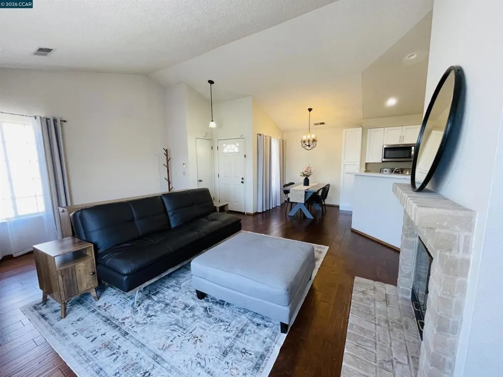 1111 Devonwood Hercules, CA 94547