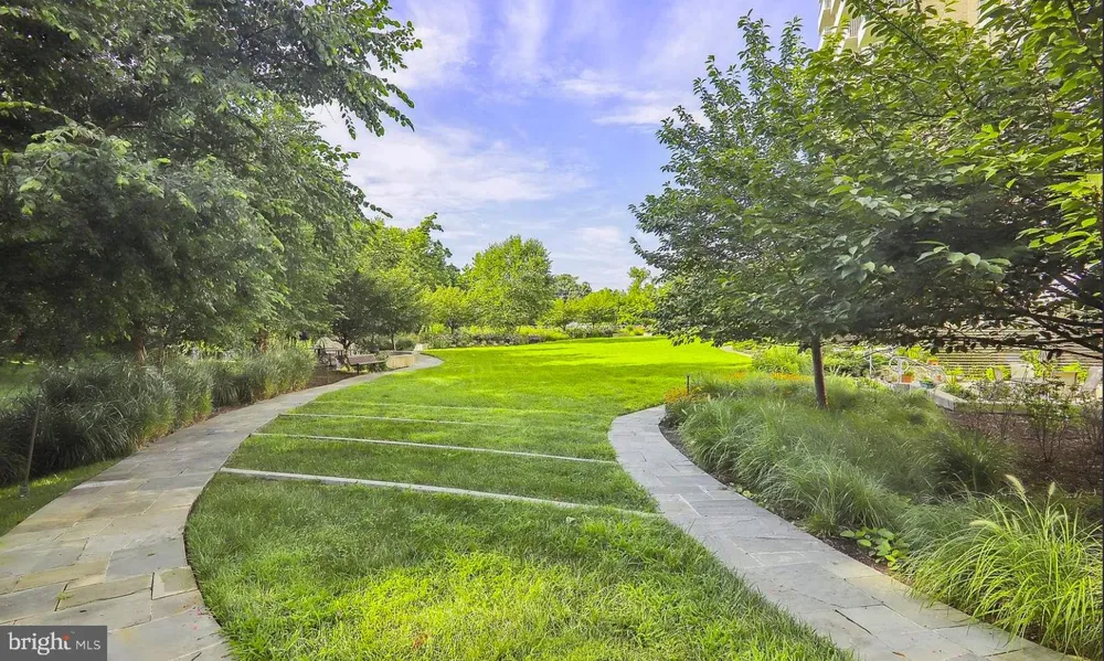 5101 RIVER ROAD #513 Bethesda, MD 20816
