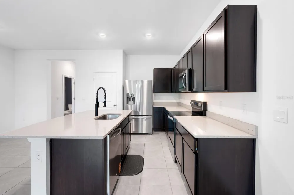 5052 CAPTAIN DAVIS DRIVE Wimauma, FL 33598