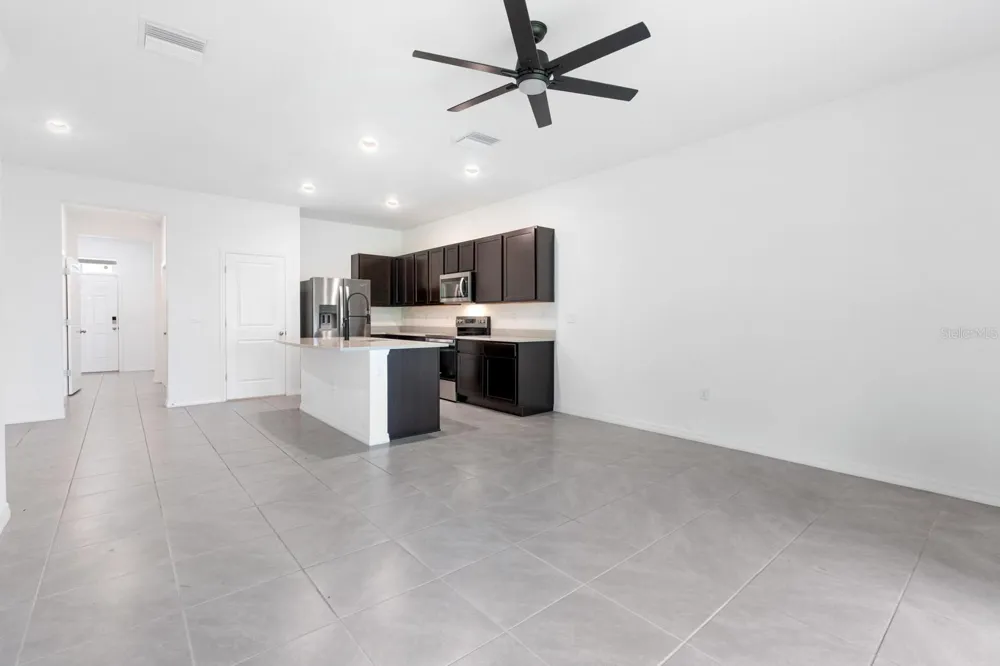 5052 CAPTAIN DAVIS DRIVE Wimauma, FL 33598