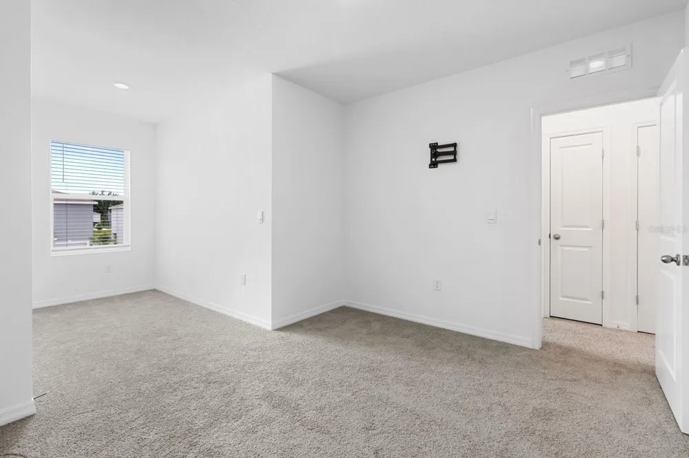 5052 CAPTAIN DAVIS DRIVE Wimauma, FL 33598