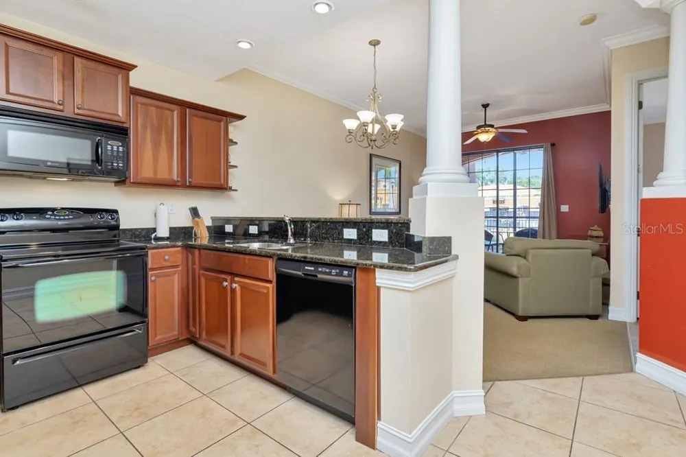 13941 CLUBHOUSE DRIVE #103 Tampa, FL 33618