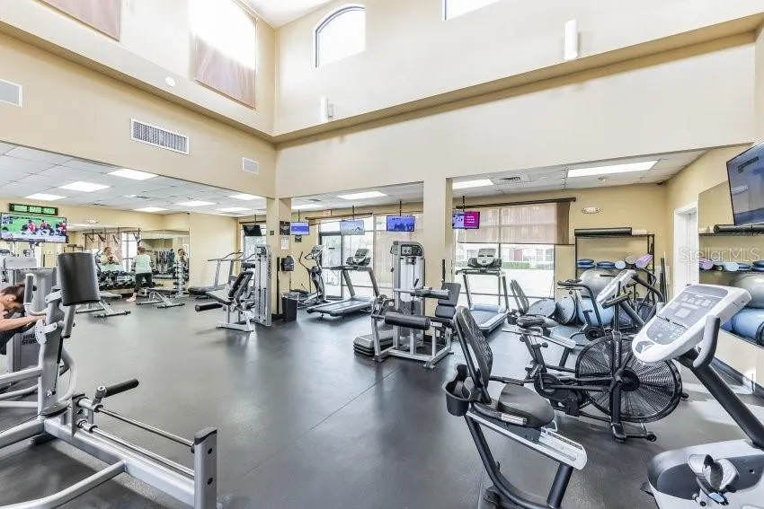 13941 CLUBHOUSE DRIVE #103 Tampa, FL 33618