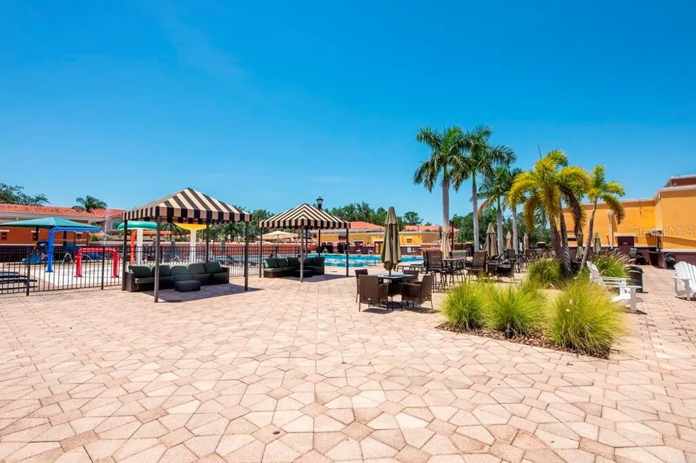 13941 CLUBHOUSE DRIVE #103 Tampa, FL 33618
