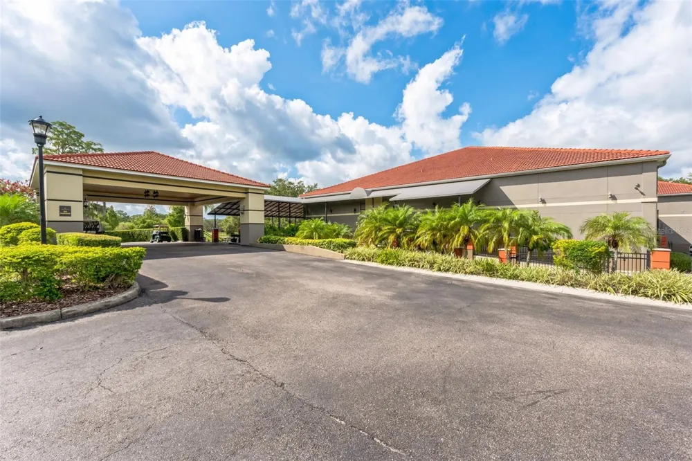 13941 CLUBHOUSE DRIVE #103 Tampa, FL 33618