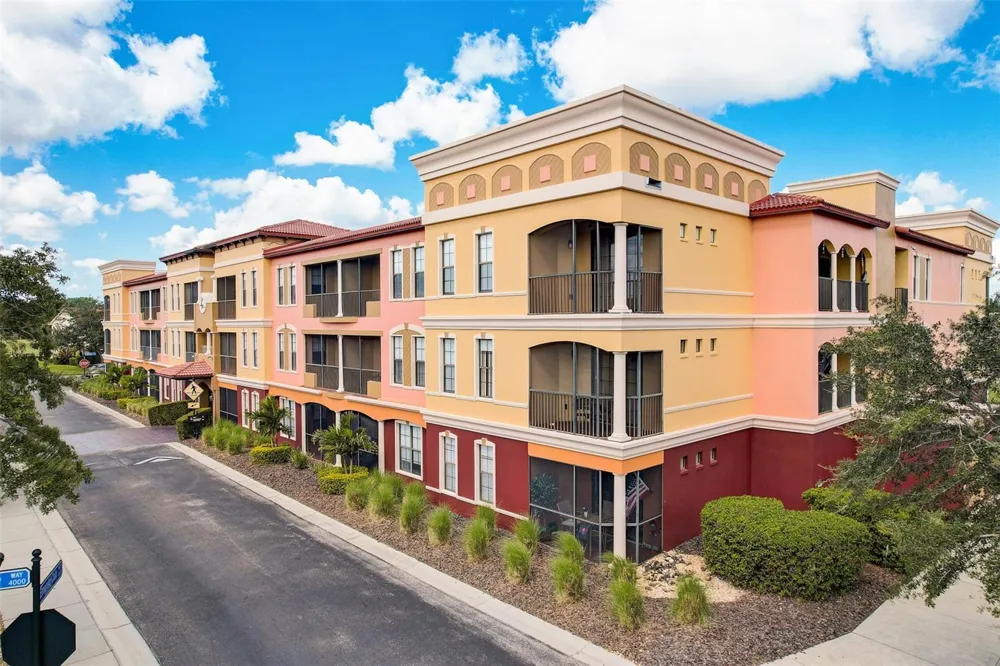 13941 CLUBHOUSE DRIVE #103 Tampa, FL 33618