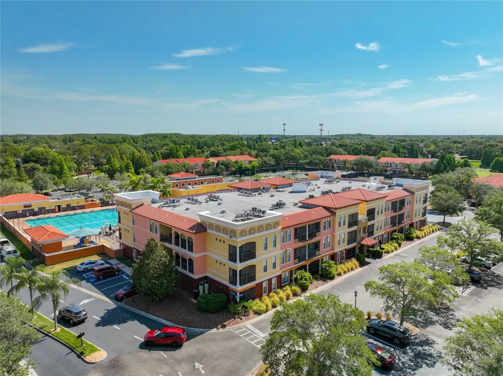 13941 CLUBHOUSE DRIVE #103 Tampa, FL 33618