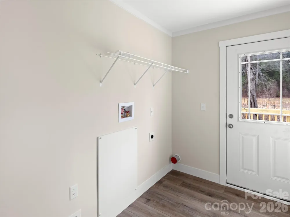 2095 Emmas Grove Road Fairview, NC 28730