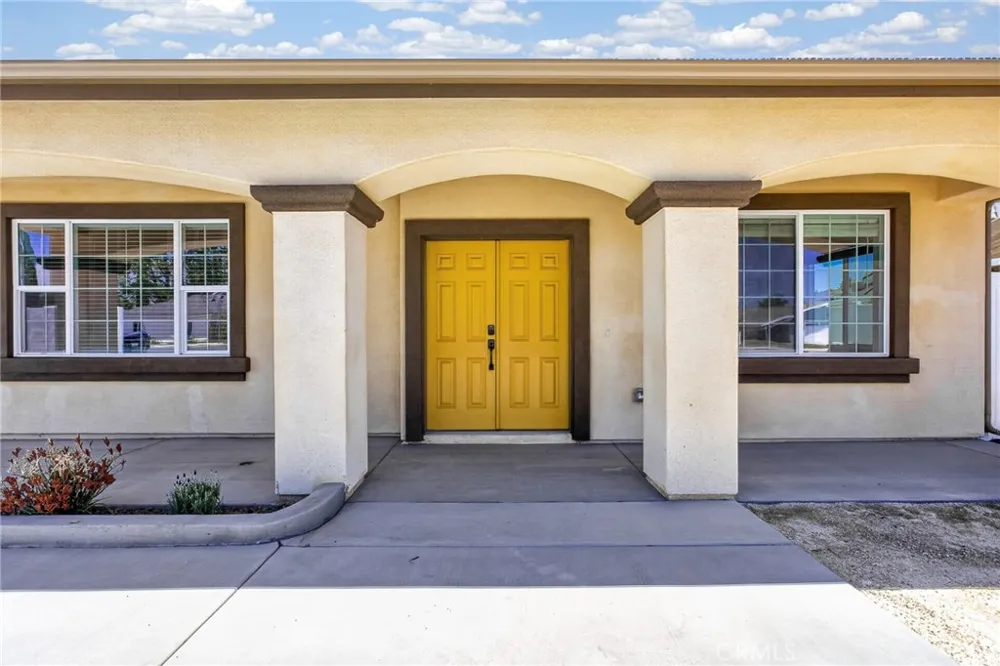 593 E 12th St #1 Beaumont, CA 92223