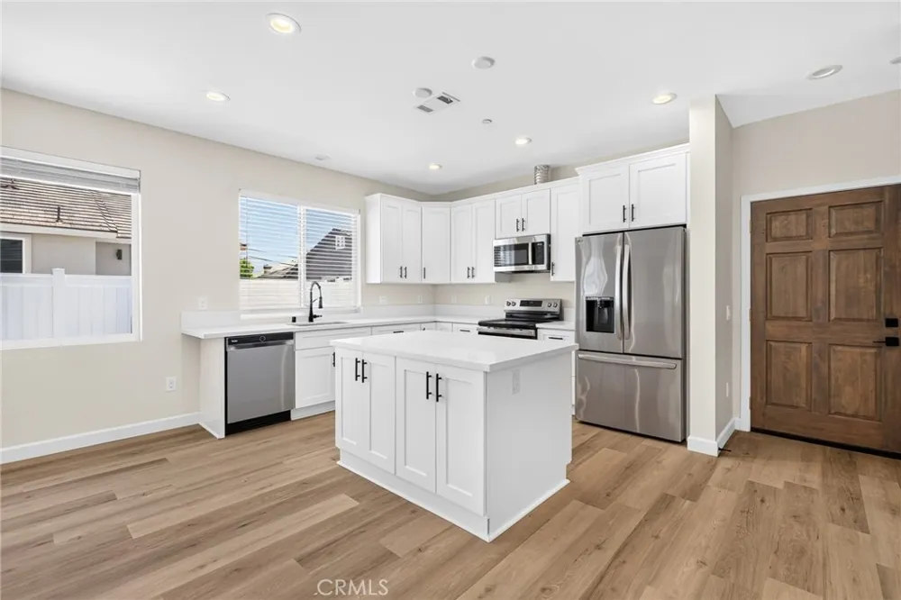 593 E 12th St #1 Beaumont, CA 92223