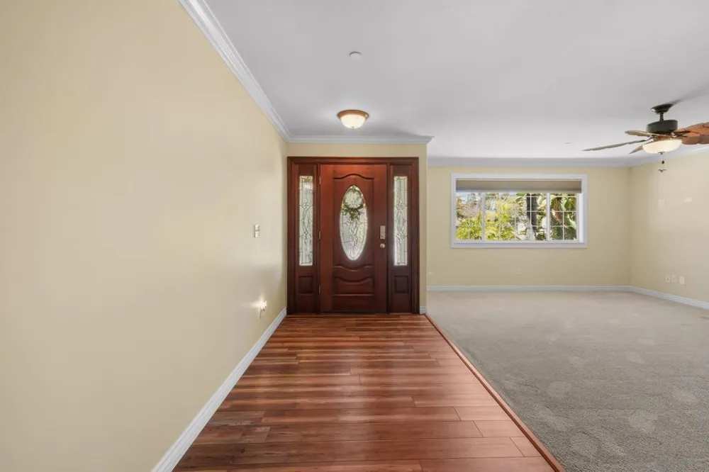 12651 Ridgeton Lakeside, CA 92040