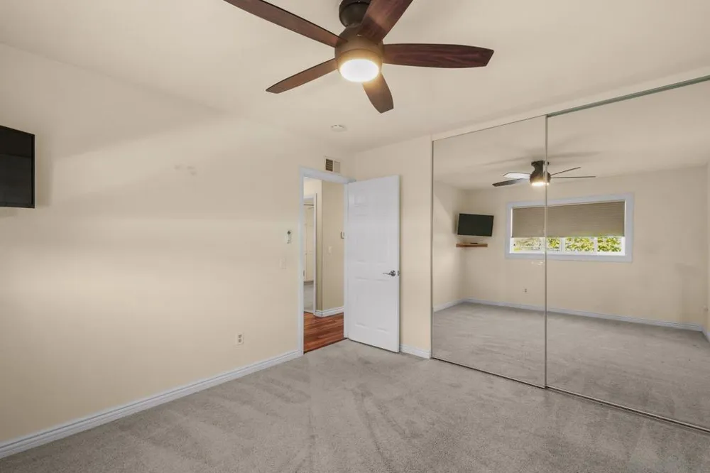 12651 Ridgeton Lakeside, CA 92040