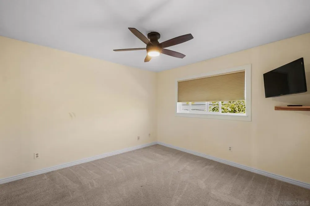 12651 Ridgeton Lakeside, CA 92040