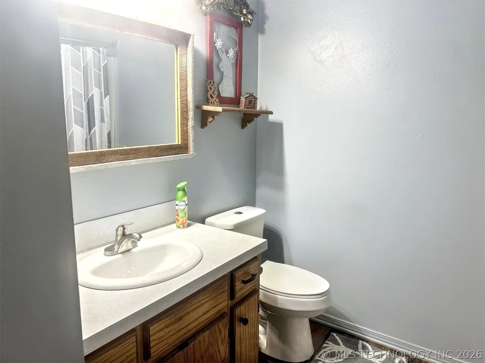 3293 W Southern Avenue Hulbert, OK 74441