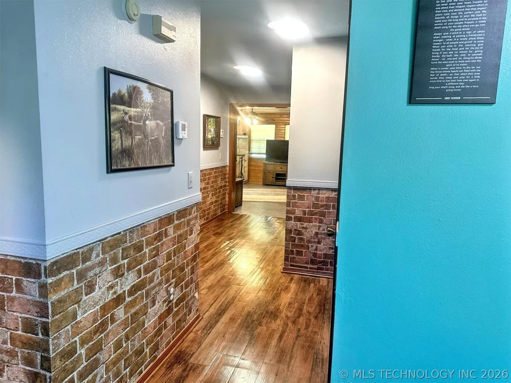 3293 W Southern Avenue Hulbert, OK 74441