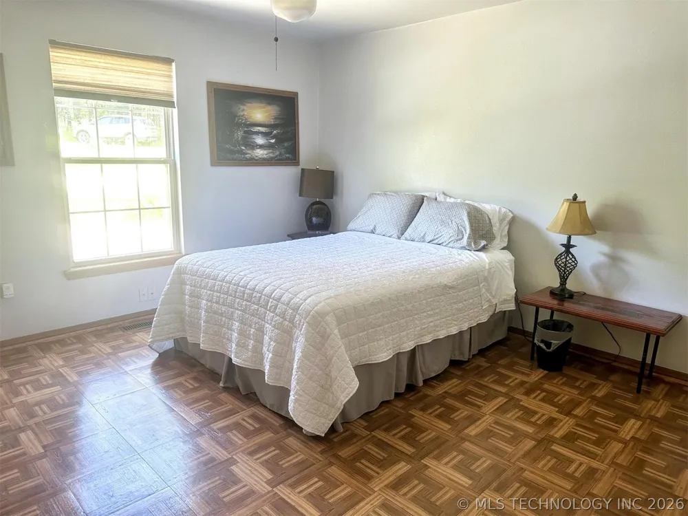 3293 W Southern Avenue Hulbert, OK 74441