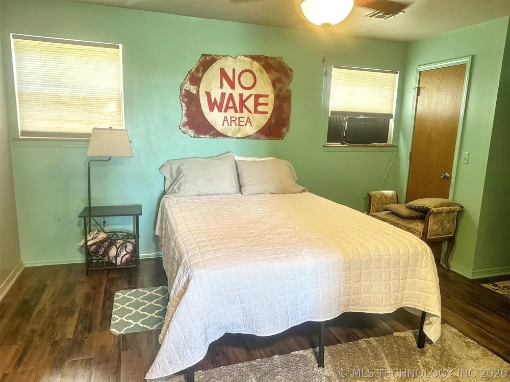 3293 W Southern Avenue Hulbert, OK 74441