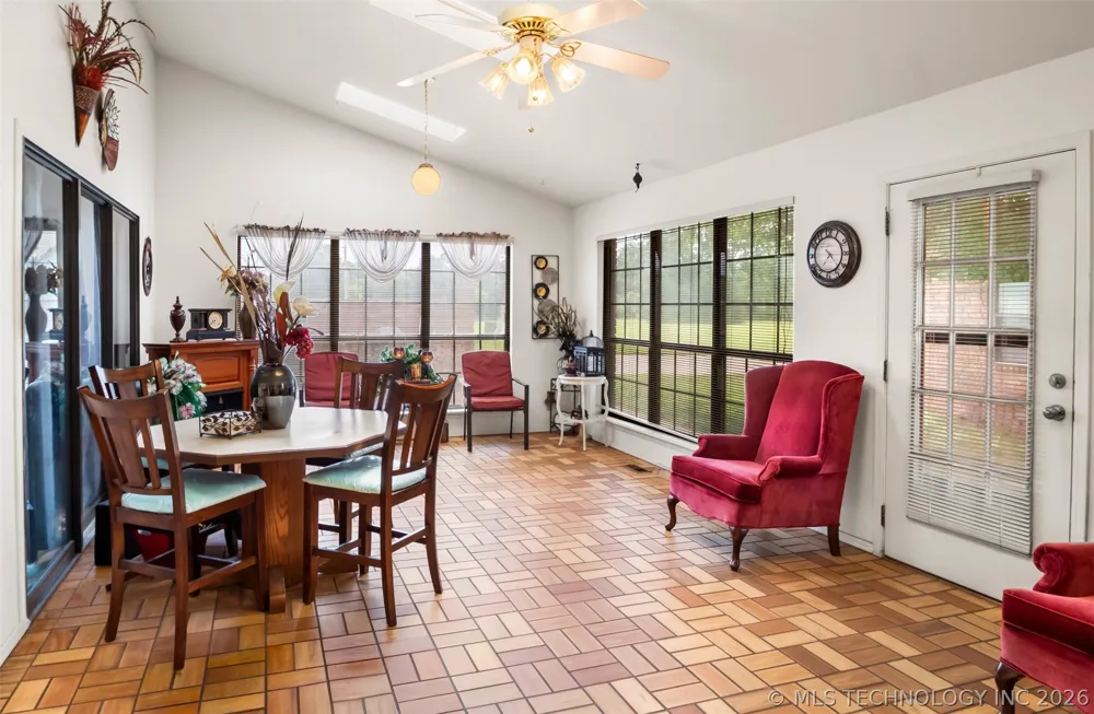 3716 Bellflower Avenue #D Ponca City, OK 74604