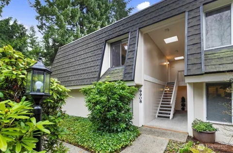 9908 NE 124th Street #906