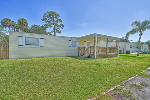 5204 Deanna Lane