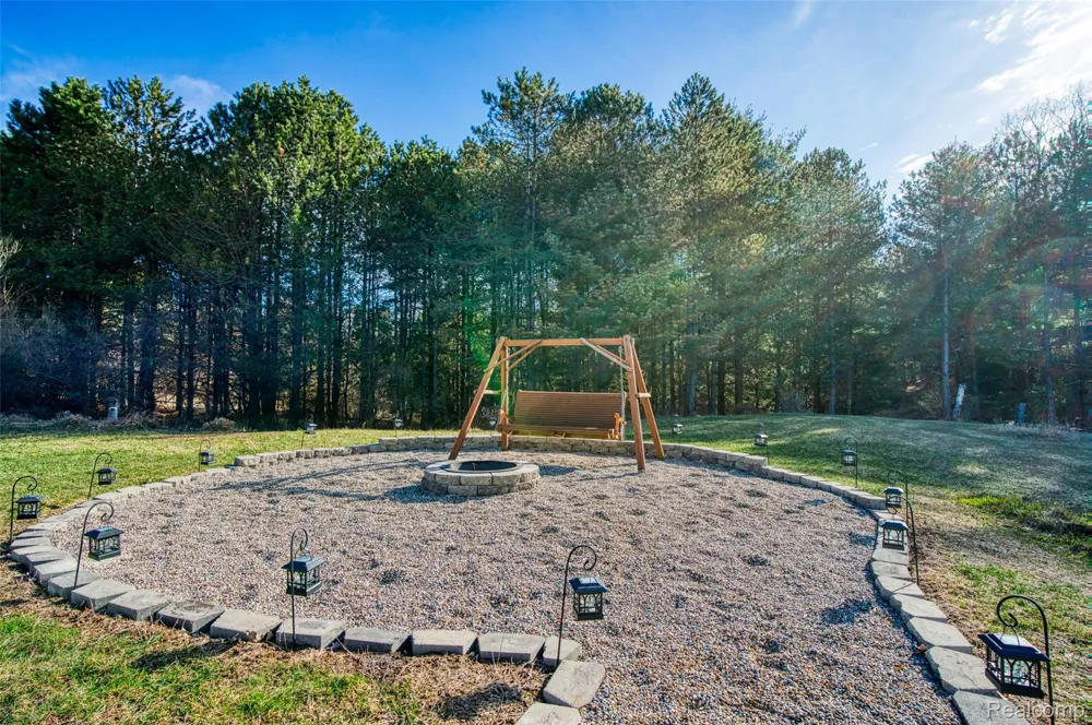 7047 Bennington Greens Drive Bennington Township, MI 48867