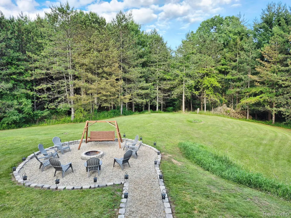 7047 Bennington Greens Drive Bennington Township, MI 48867