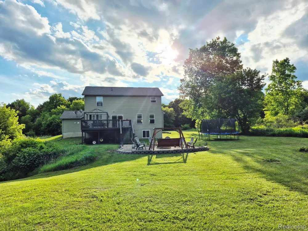 7047 Bennington Greens Drive Bennington Township, MI 48867