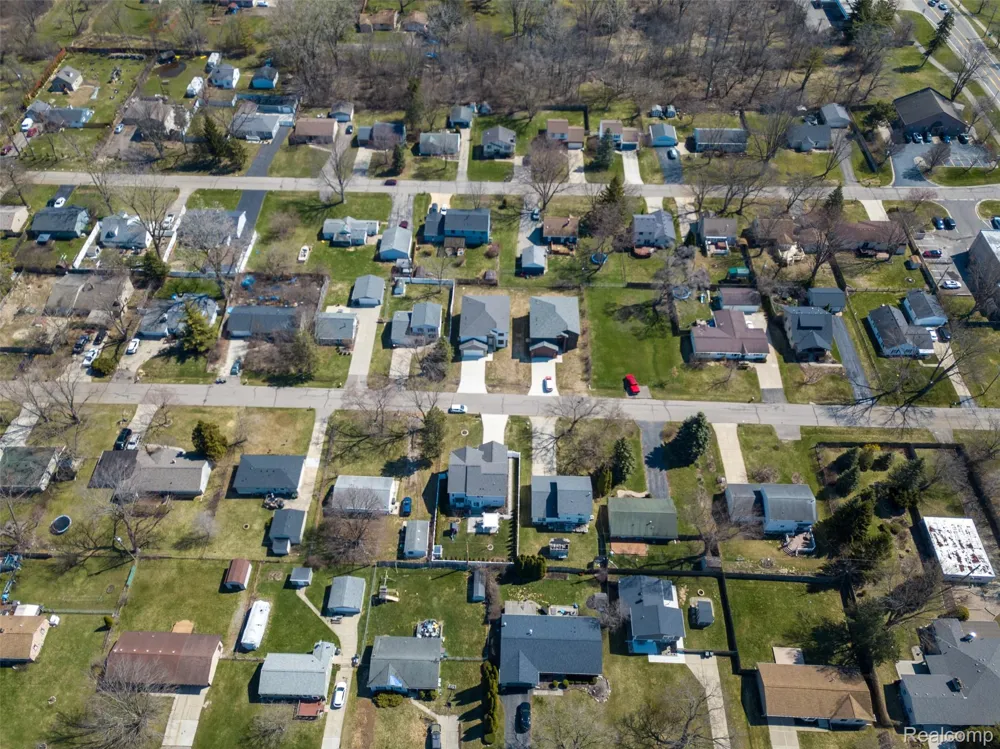 2911 Walsh Drive Rochester Hills City, MI 48309