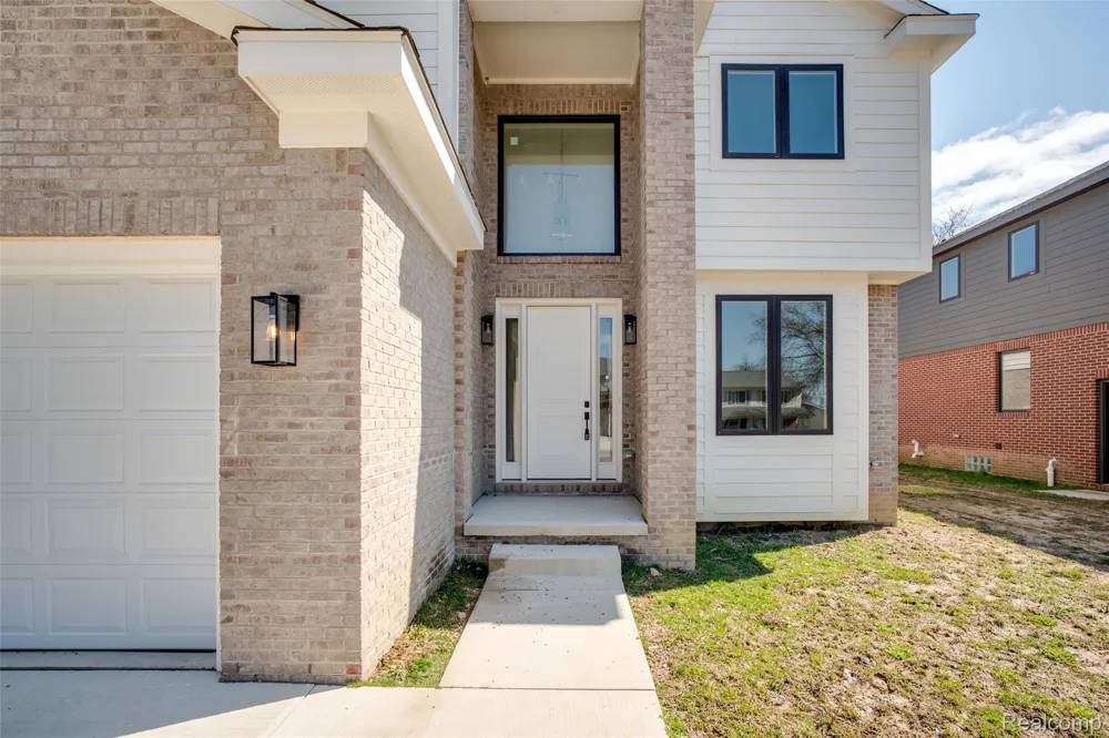 2911 Walsh Drive Rochester Hills City, MI 48309