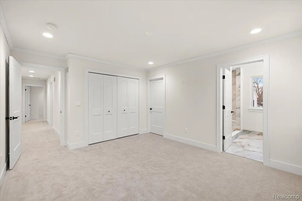 2911 Walsh Drive Rochester Hills City, MI 48309