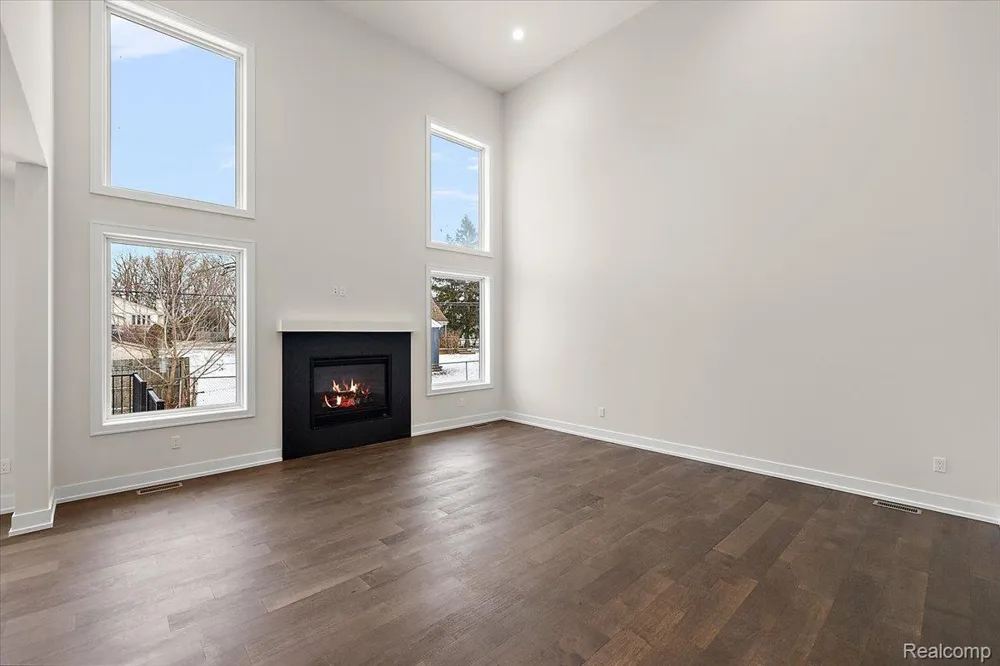 2911 Walsh Drive Rochester Hills City, MI 48309