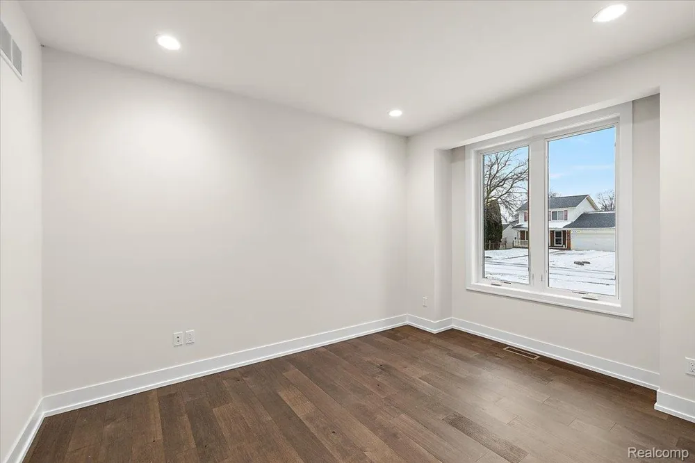 2911 Walsh Drive Rochester Hills City, MI 48309