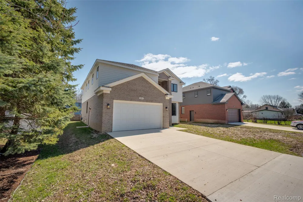 2911 Walsh Drive Rochester Hills City, MI 48309