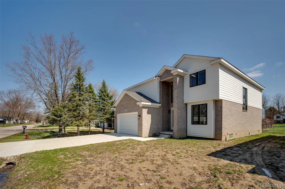 2911 Walsh Drive Rochester Hills City, MI 48309
